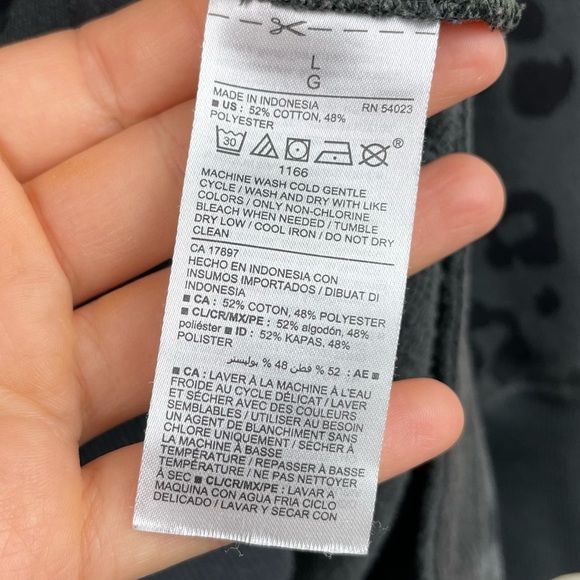 Old Navy Women's Large Oversized Vintage Leopard-Print Tunic Sweatshirt Black - Picture 9 of 16